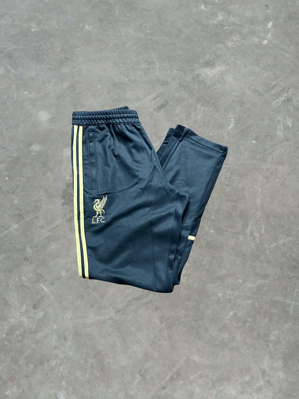 Liverpool FC Adidas Soccer Track Pants Black Gold LFC LF TP Mens Size L NWT